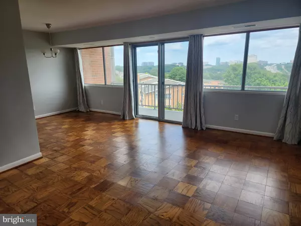 431 N ARMISTEAD ST #502, Alexandria, VA 22312