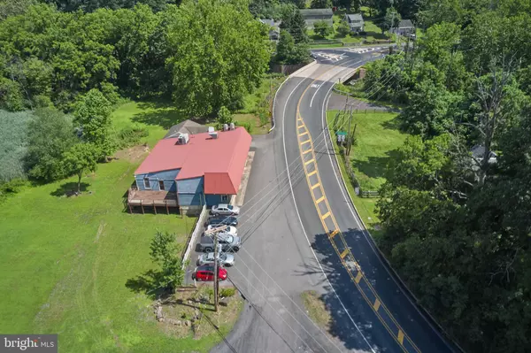 9755 EASTON RD, Ottsville, PA 18942