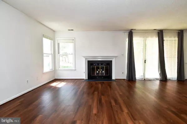 Falls Church, VA 22042,3152-E COVEWOOD CT