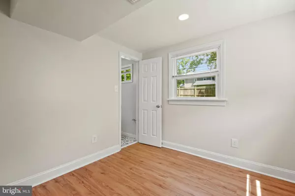 Henrico, VA 23228,2404 WEDGEWOOD AVE