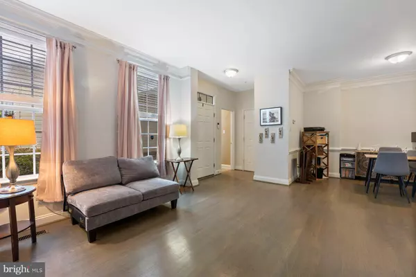 Odenton, MD 21113,854 THICKET CT