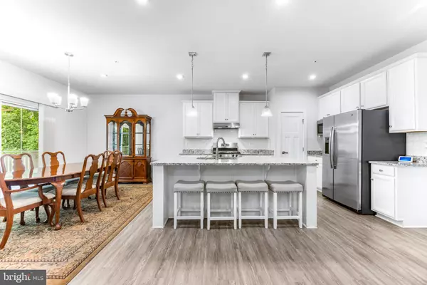 Glen Burnie, MD 21060,8212 HICKORY HOLLOW DR