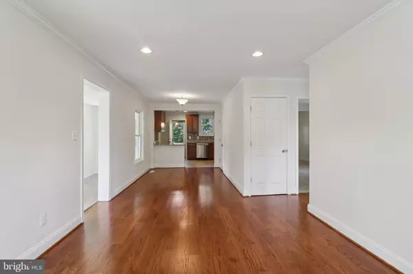 Suitland, MD 20746,4604 MORGAN RD