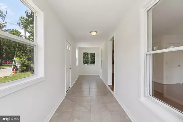 Suitland, MD 20746,4604 MORGAN RD