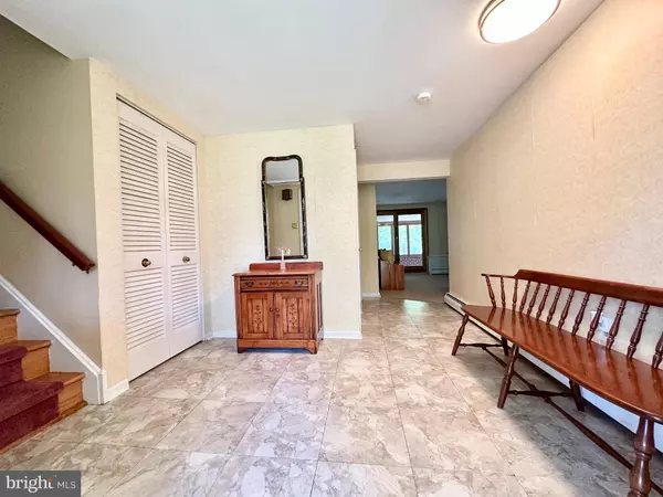 Churchville, PA 18966,48 DEERPATH RD
