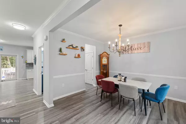 Cross Junction, VA 22625,115 EAGLE DR