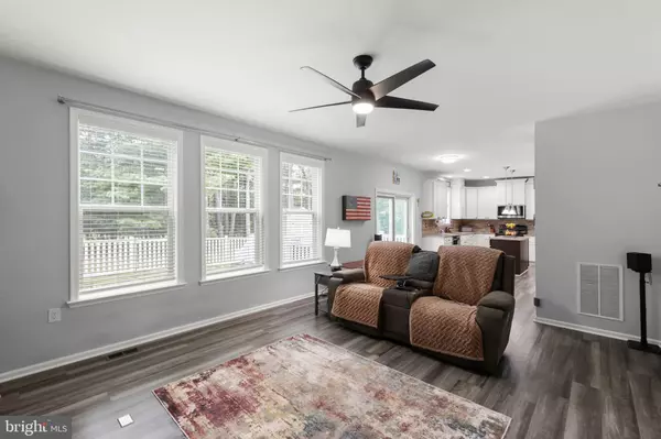 Cross Junction, VA 22625,115 EAGLE DR