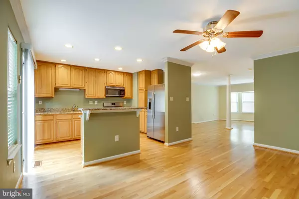 Centreville, VA 20121,6113 GEORGE BAYLOR DR