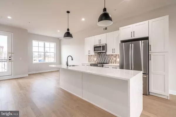 Philadelphia, PA 19131,4032 MARILYN DR