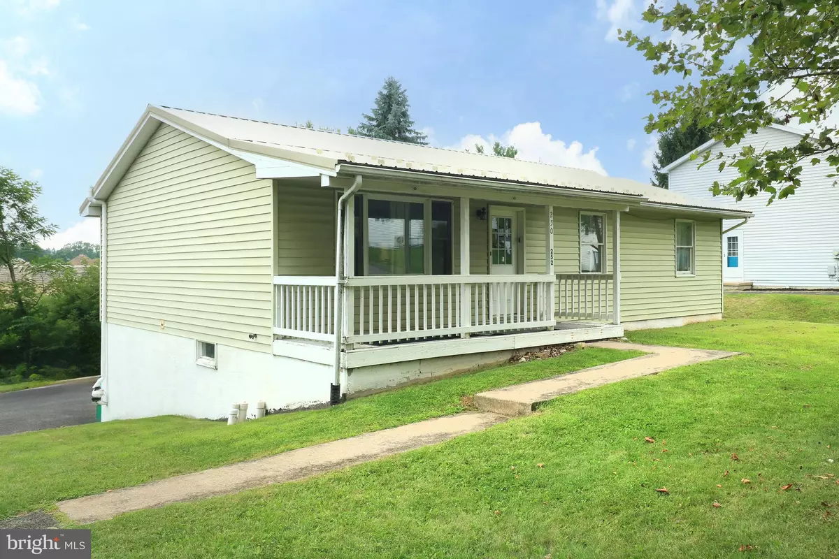 Lemont, PA 16851,250 1ST AVE