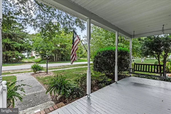 Warsaw, VA 22572,92 FRONT ST