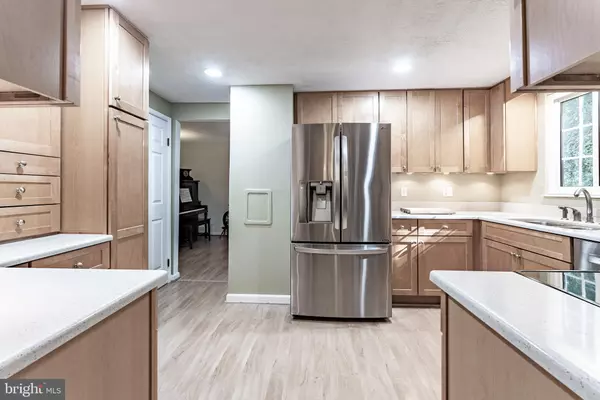 Springfield, VA 22153,8131 WINTER BLUE CT