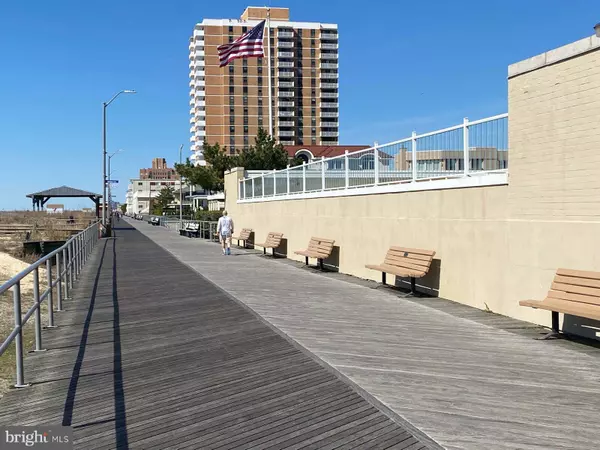 Ventnor City, NJ 08406,5000 BOARDWALK #1616