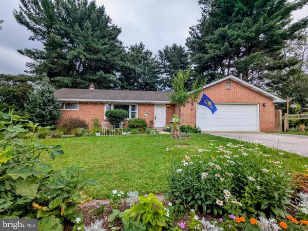 New Cumberland, PA 17070,28 CRESCENT DR