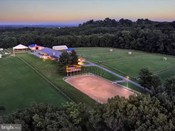 Annville, PA 17003,2 CARSON LN