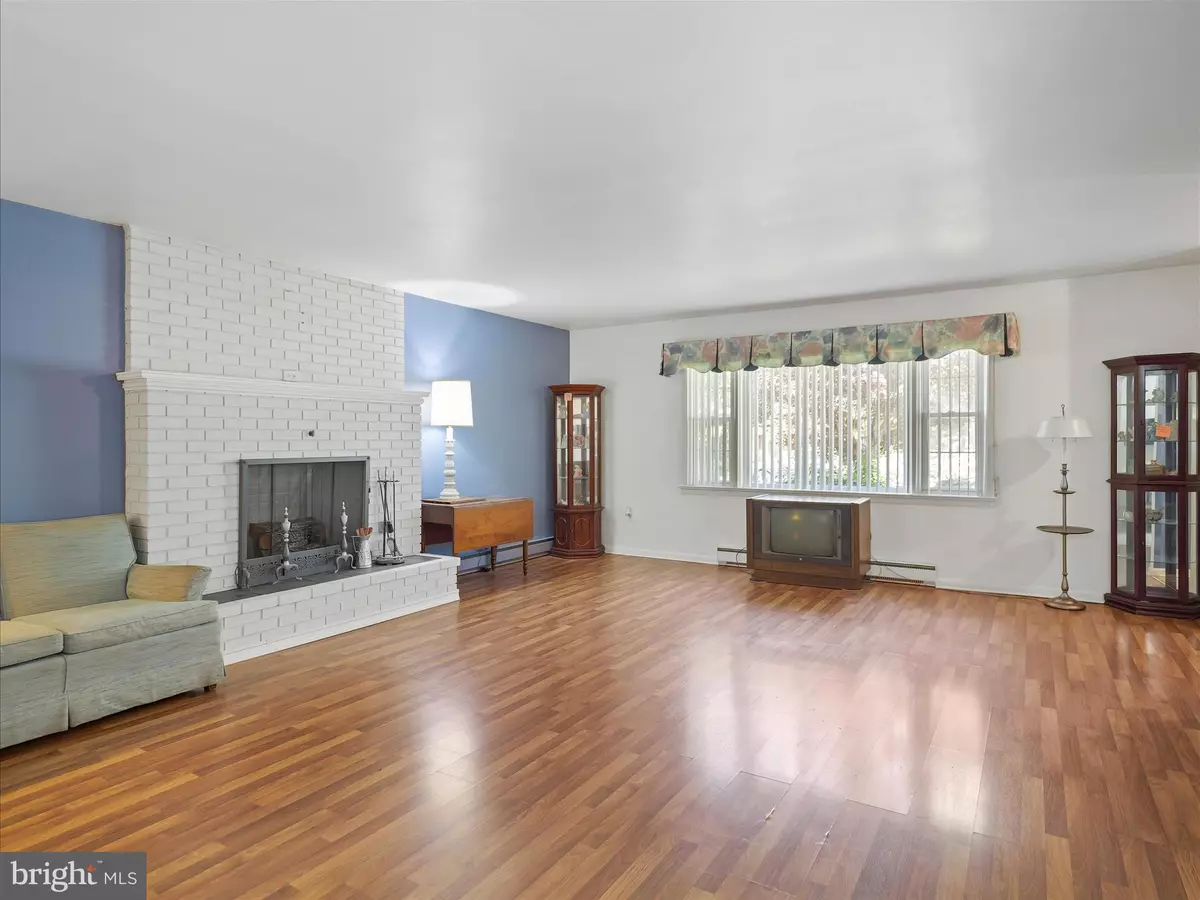 Hagerstown, MD 21740,833 ARMSTRONG AVE