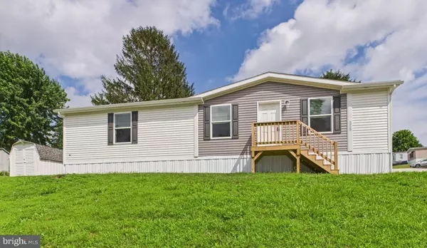 119 CHESTNUT HILL DR, York, PA 17408