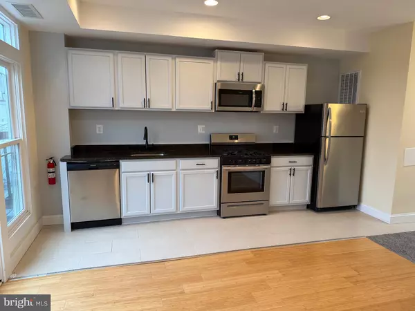 Washington, DC 20003,532 8TH ST SE #3