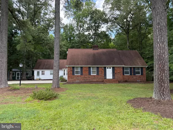 86 VENABLE DR, Kilmarnock, VA 22482
