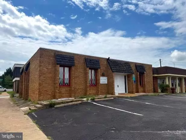 8701 DIGGES RD, Manassas, VA 20110