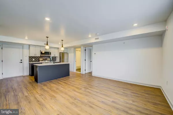 Philadelphia, PA 19128,5001 UMBRIA ST #P505