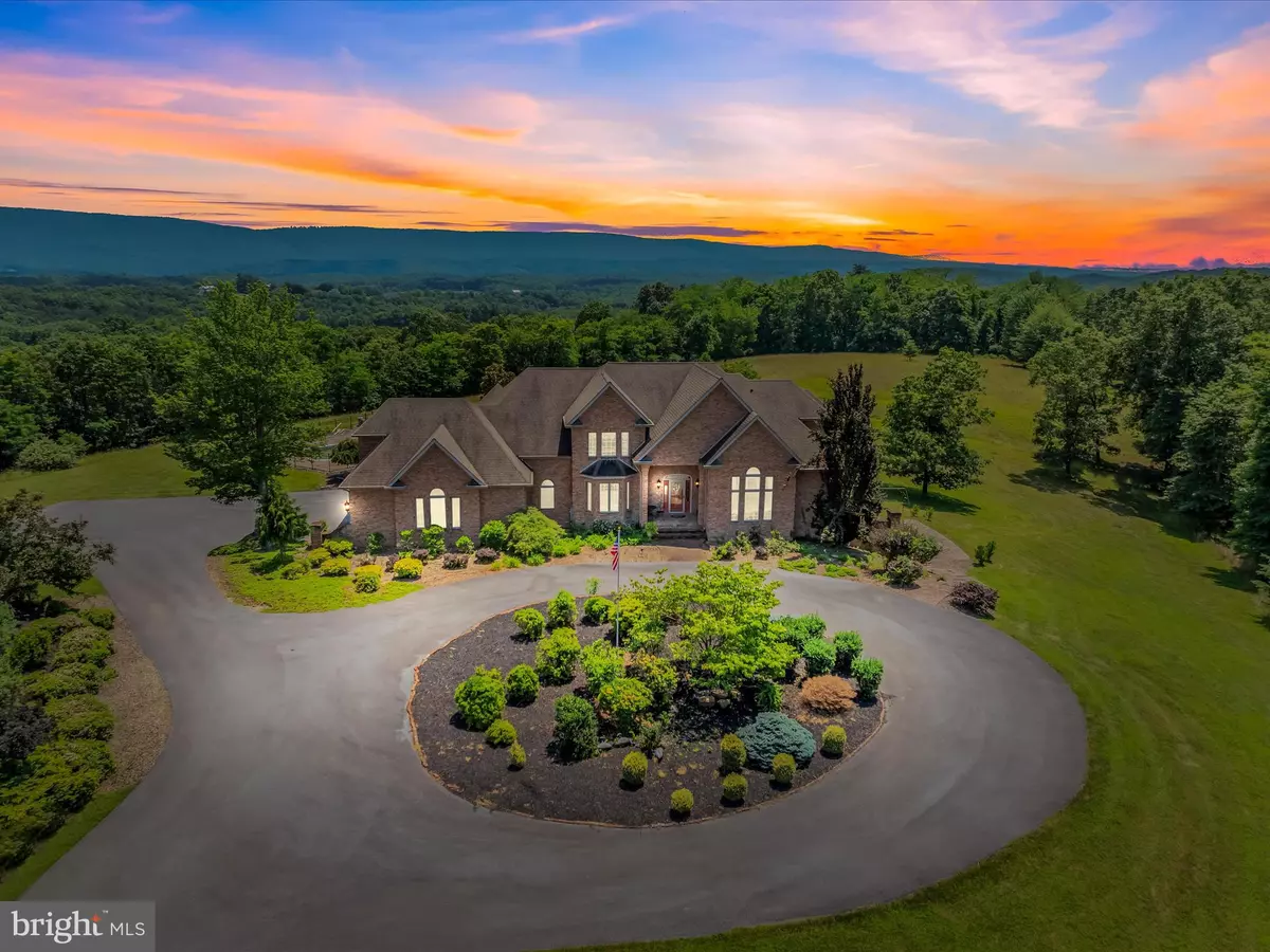 Berkeley Springs, WV 25411,420 LAWYER LN