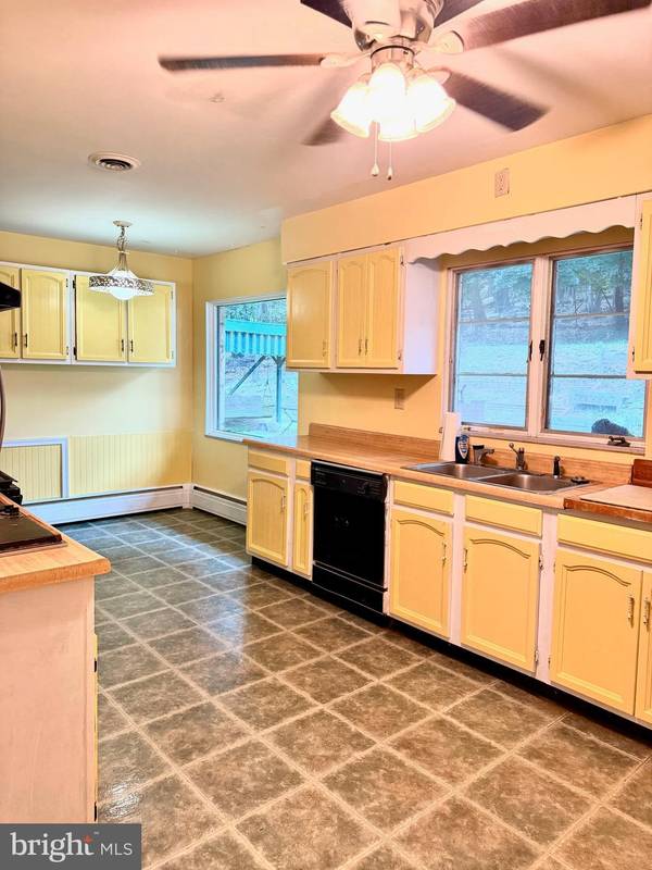 Cumberland, MD 21502,1027 BRADDOCK RD