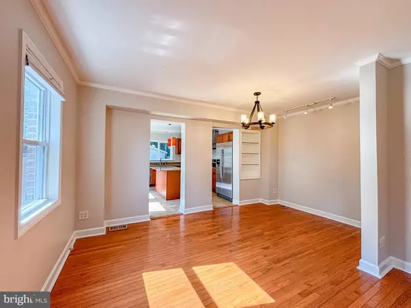 Alexandria, VA 22305,425 LAVERNE AVE