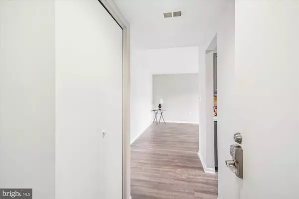 Columbia, MD 21044,5007 GREEN MOUNTAIN CIR #5