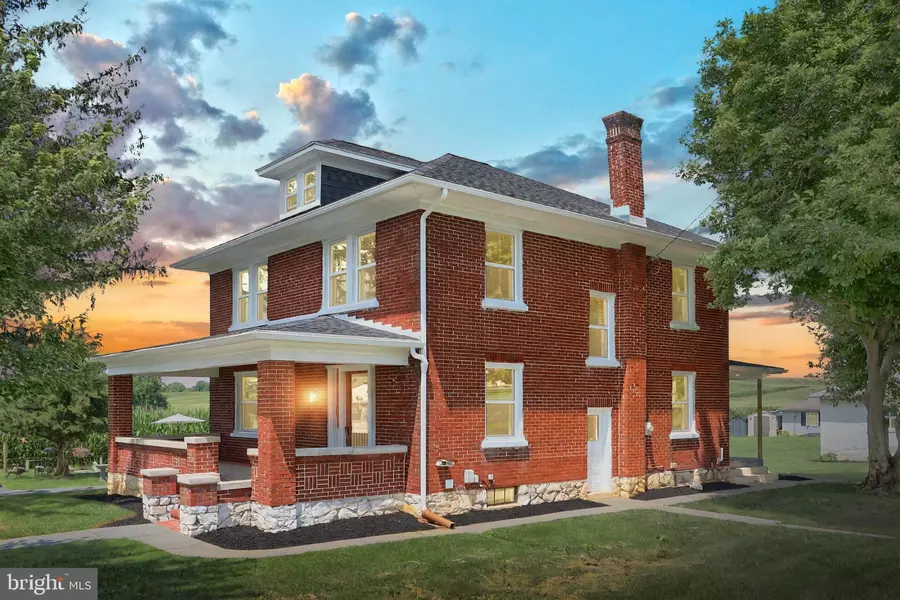 5965 LINCOLN HWY W, Thomasville, PA 17364