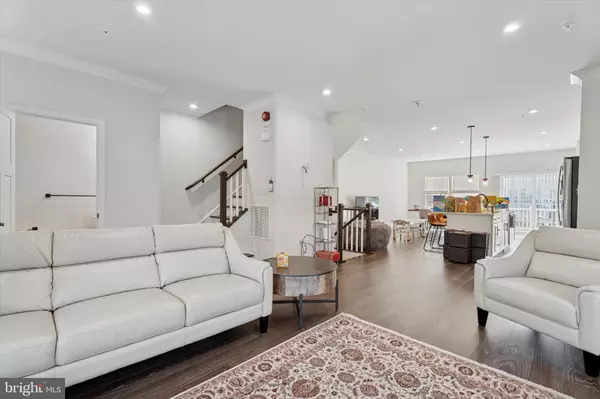 Lansdale, PA 19446,102 FOXTAIL WAY