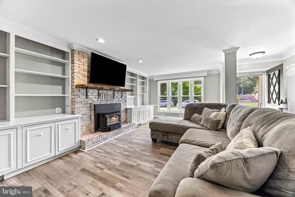 Pasadena, MD 21122,1616 COLONY RD