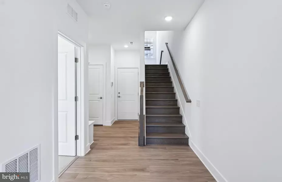 10812 WILLOW TER, Fairfax, VA 22030