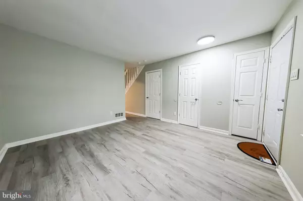 New Castle, DE 19720,9 BRIAN CT