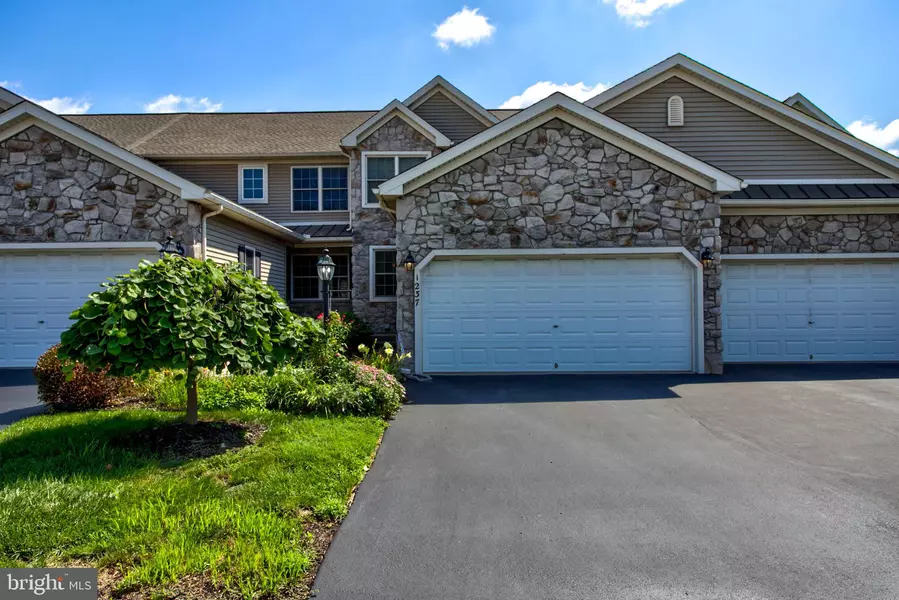 1237 HAMMON AVE, Ephrata, PA 17522