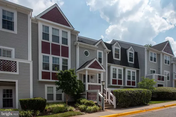 Fairfax, VA 22033,12934 GRAYS POINTE RD #A