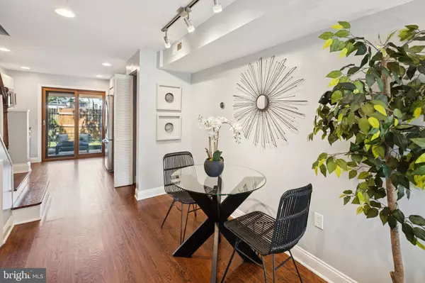 Washington, DC 20002,728 19TH ST NE
