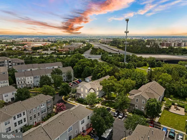 Ashburn, VA 20147,43573 PATCHING POND SQ