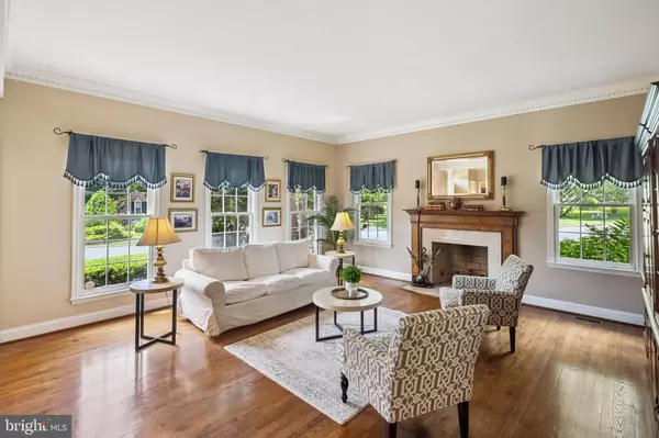 Chantilly, VA 20151,13898 OLD NURSERY CT