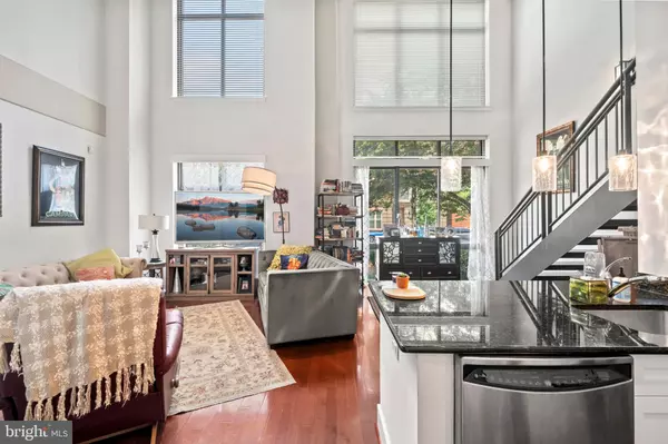 Alexandria, VA 22314,520 JOHN CARLYLE ST #108