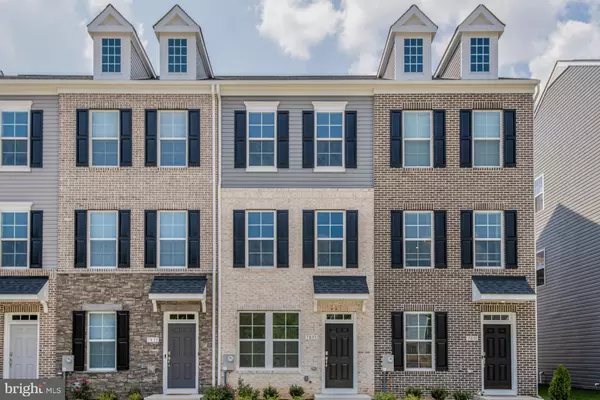 7833 PRESIDENTIAL PKWY, Upper Marlboro, MD 20774