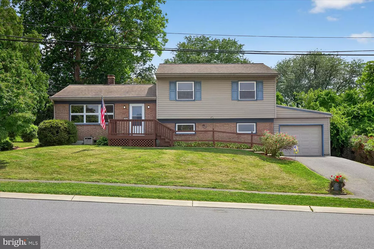 Willow Street, PA 17584,102 BROADMOOR DR