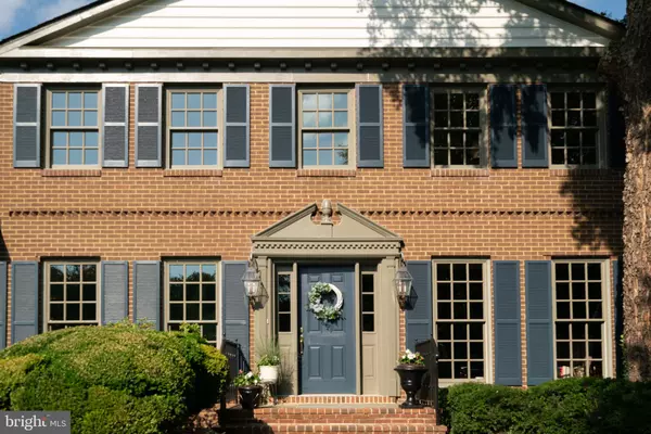 Mclean, VA 22102,1197 MEADOW GREEN LN