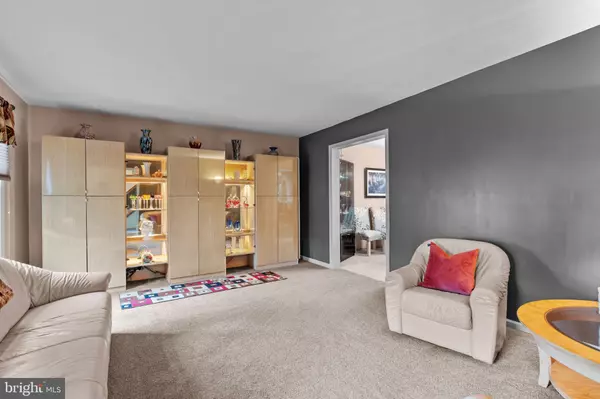 Langhorne, PA 19047,987 HIGHPOINTE CIR
