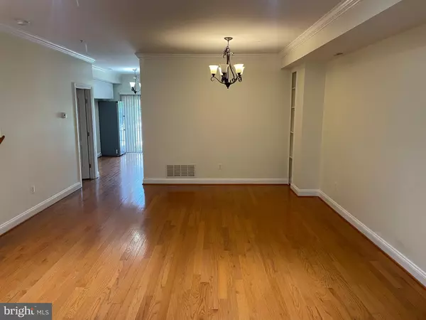 Baltimore, MD 21215,3707 FORDS LN