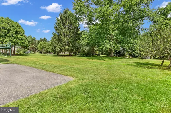 East Berlin, PA 17316,21 LONGSTREET DR