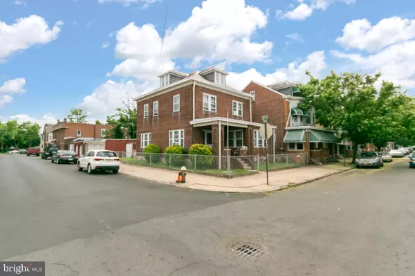 Trenton, NJ 08611,104 BARNT AVE