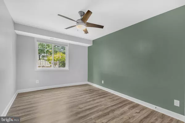 Alexandria, VA 22304,1565-A N VAN DORN ST