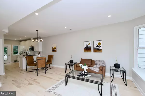 Alexandria, VA 22314,318 N PAYNE ST