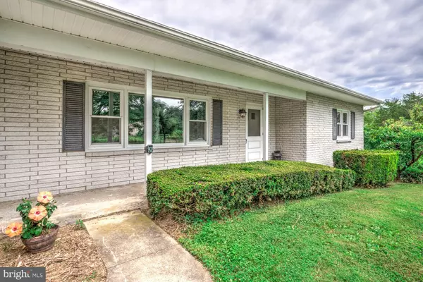 Manheim, PA 17545,1876 BAKER RD